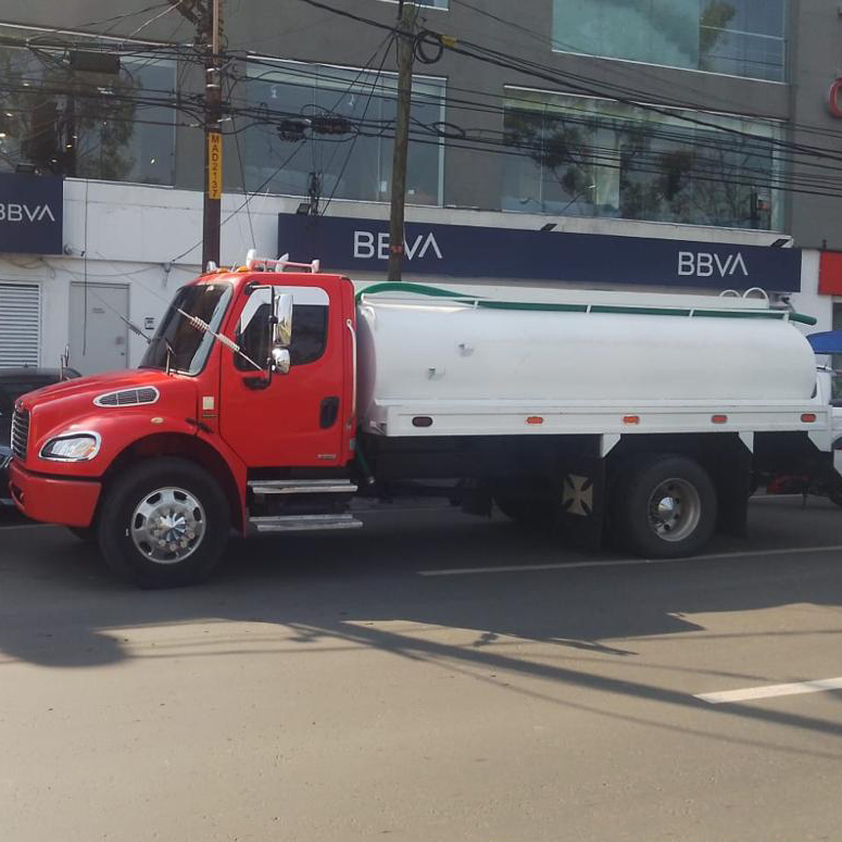 Unidad de suministro de agua potable - Pipa 2