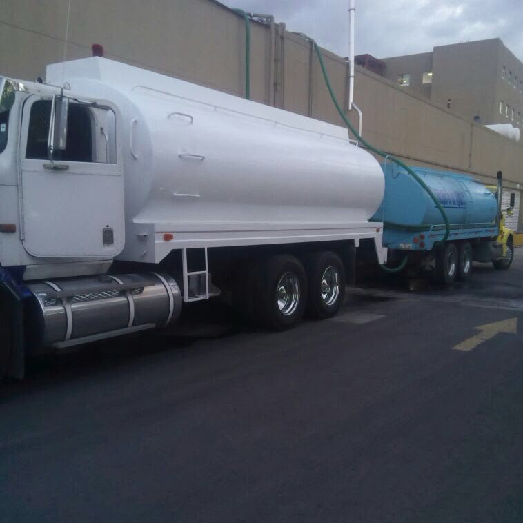 Unidad de suministro de agua potable - Pipa 4